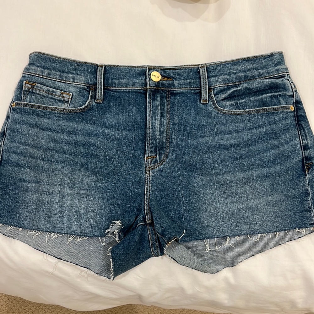 FRAME Cut-off denim shorts